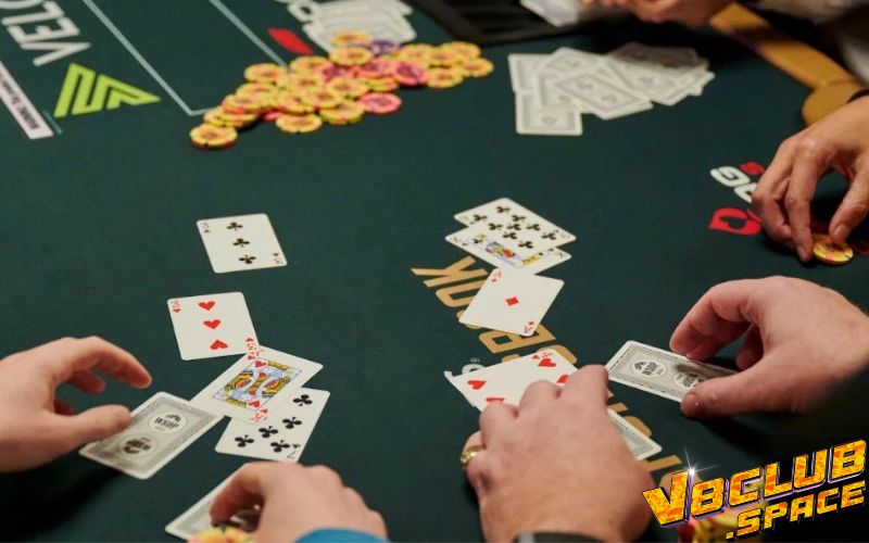 Kinh nghiệm chơi Poker từ cao thủ số 1